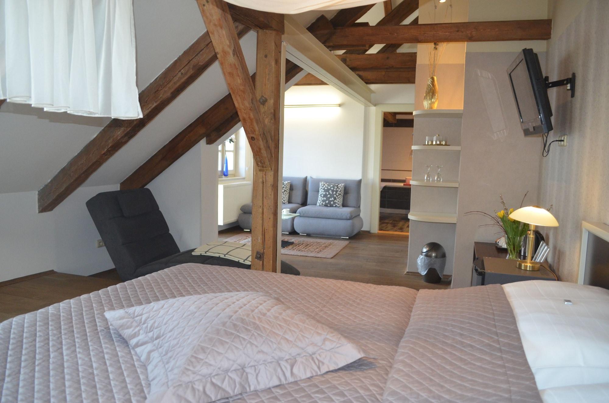 Hotel Peregrin Cesky Krumlov Bagian luar foto