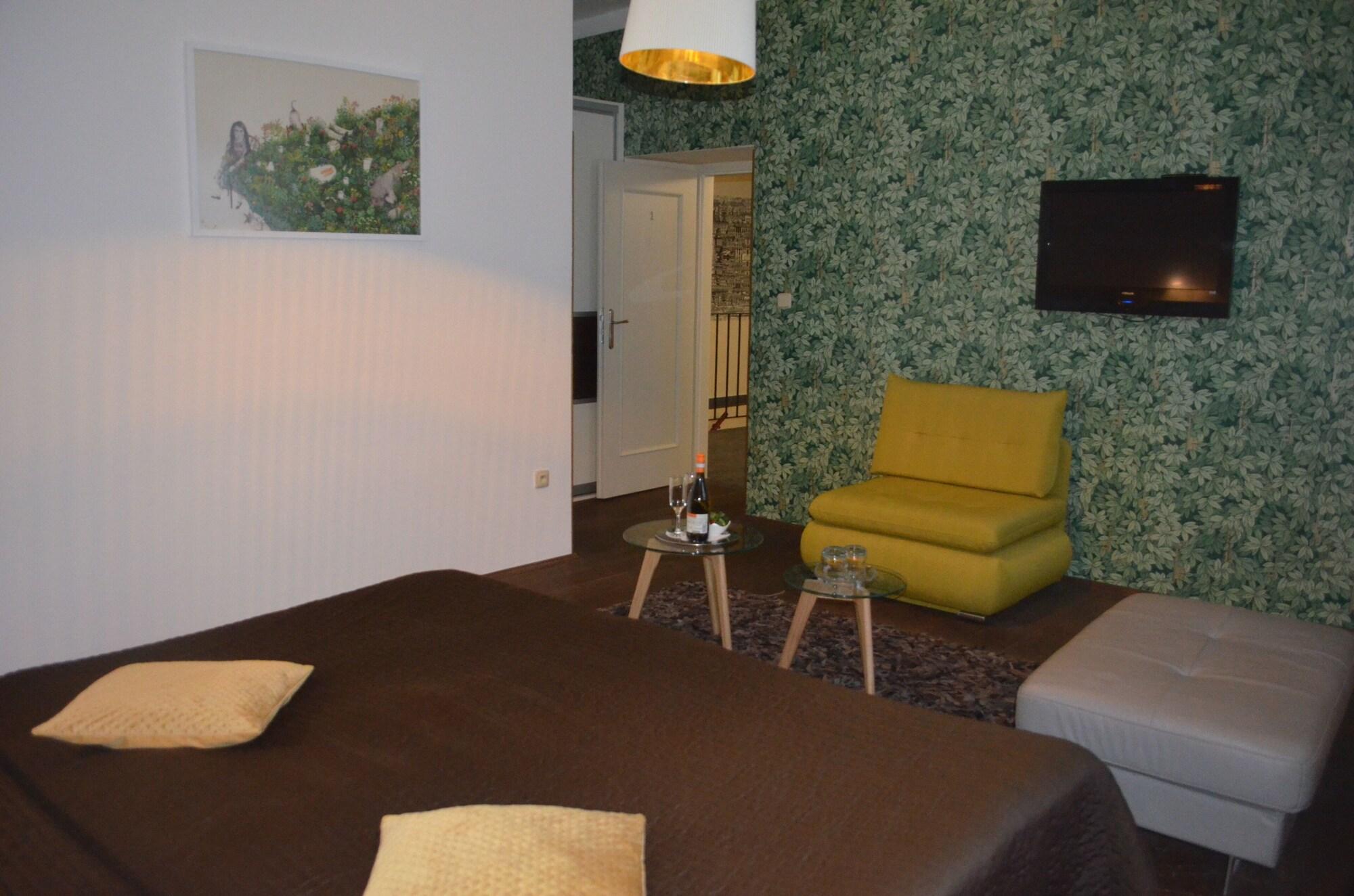 Hotel Peregrin Cesky Krumlov Bagian luar foto
