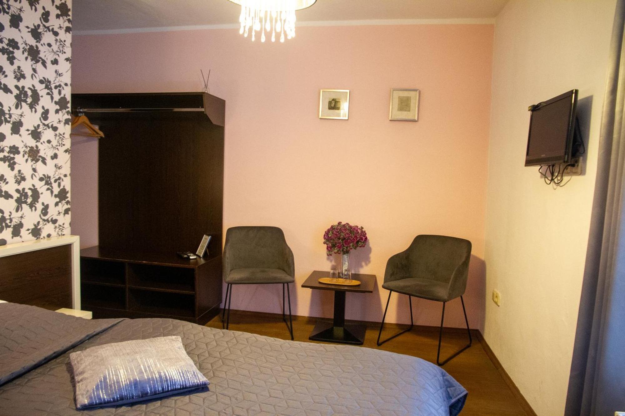 Hotel Peregrin Cesky Krumlov Bagian luar foto