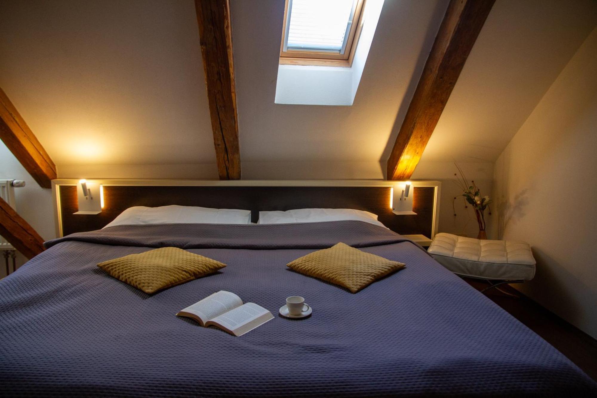 Hotel Peregrin Cesky Krumlov Bagian luar foto