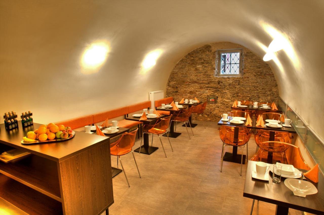 Hotel Peregrin Cesky Krumlov Bagian luar foto